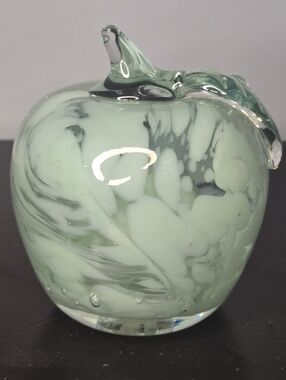 MONTE DUNLAVY Vintage Art Glass Apple Paperweight Swirled Seafoam Green+ Clear